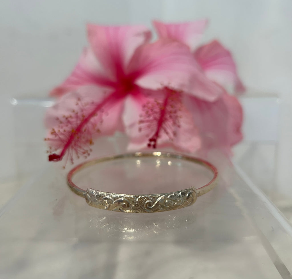 Heirloom Bar Bangle