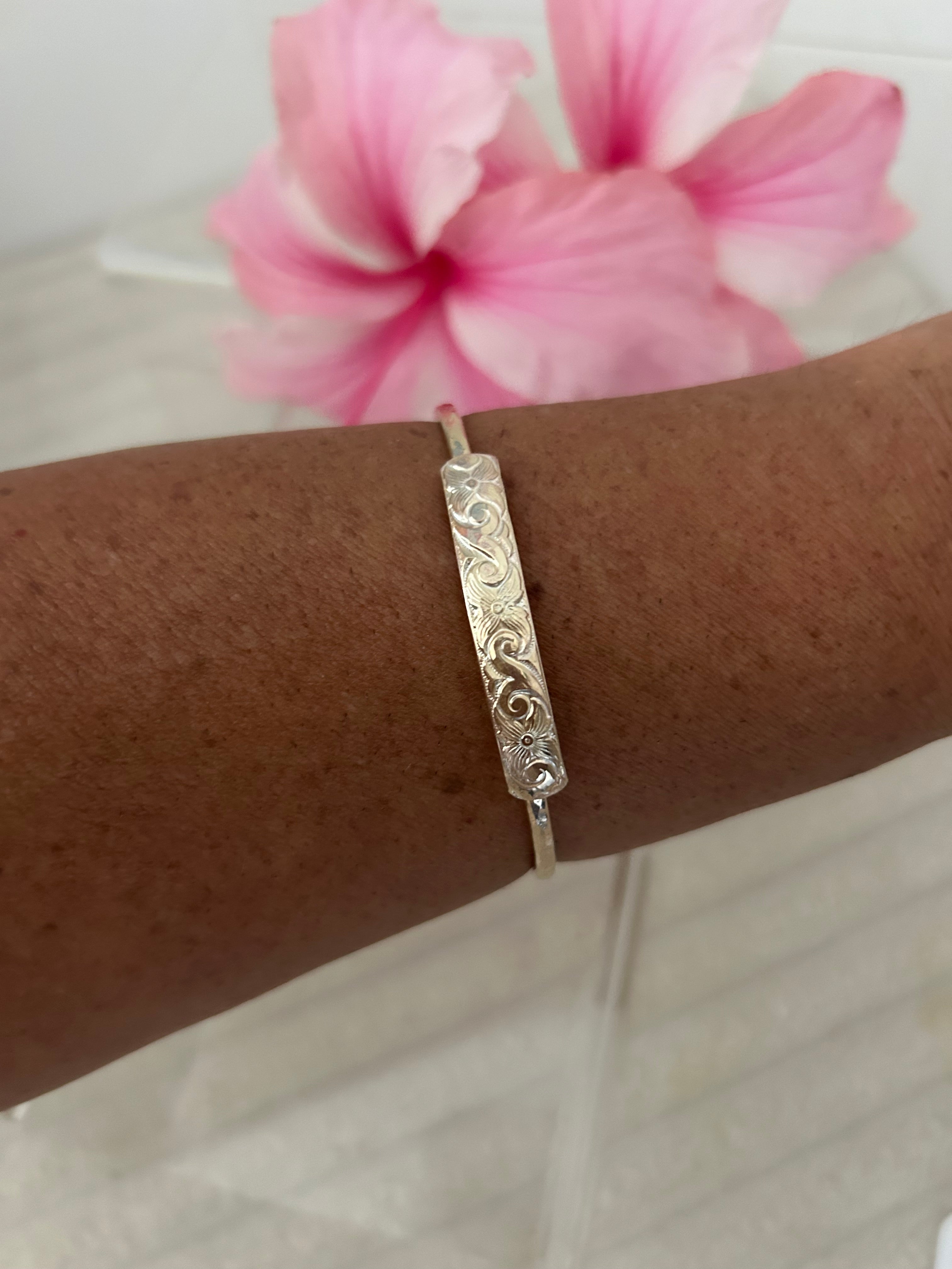 Heirloom Bar Bangle