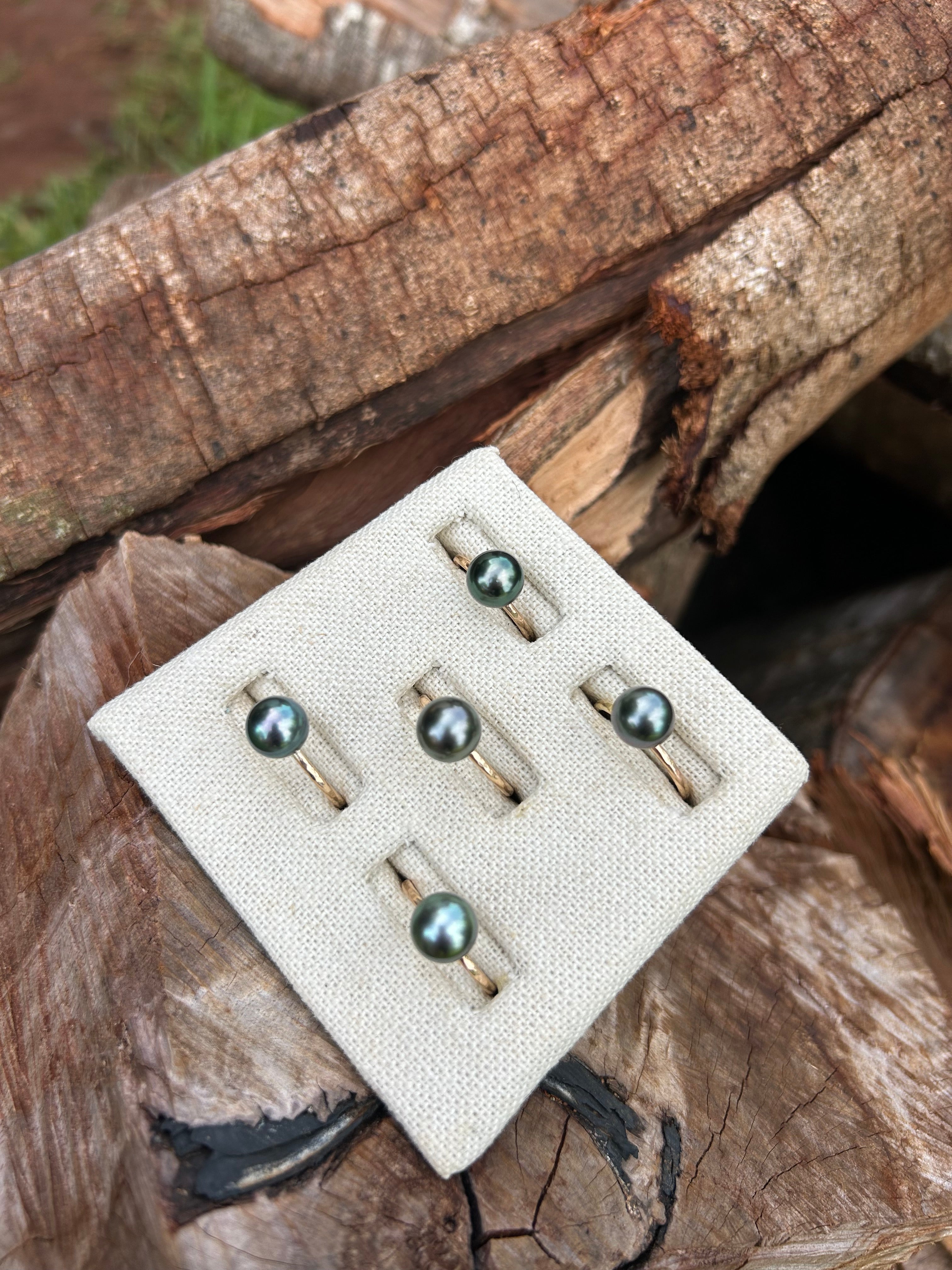 Simple Tahitian Pearl Ring
