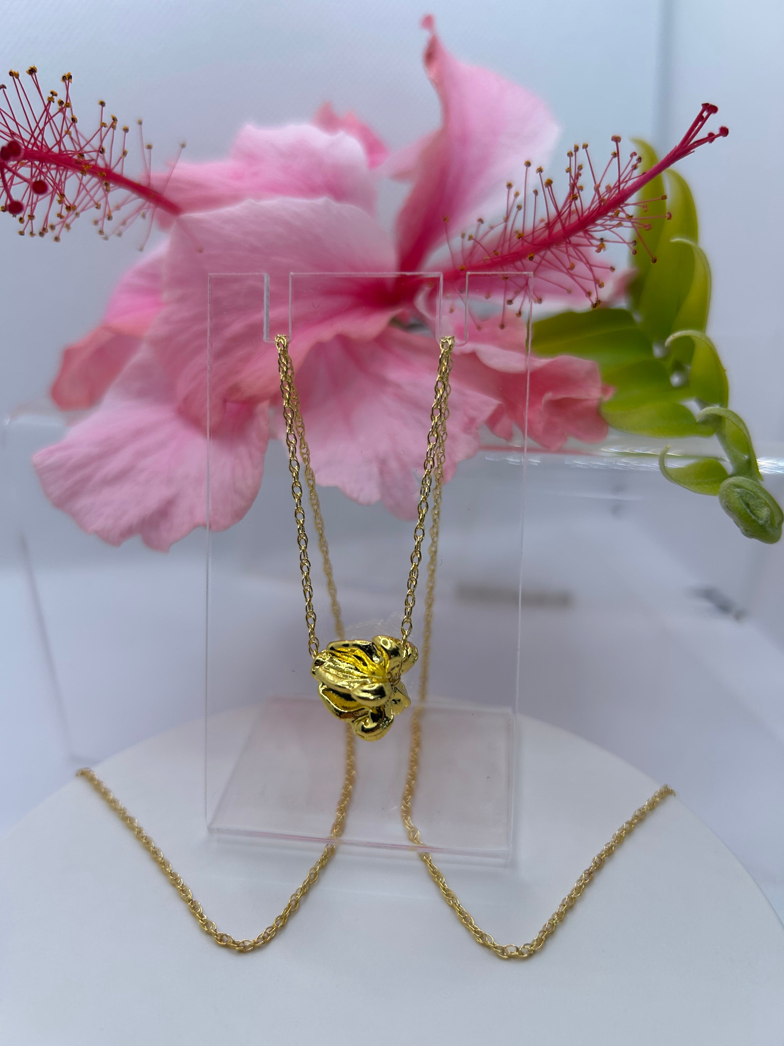 Crown Flower Necklace