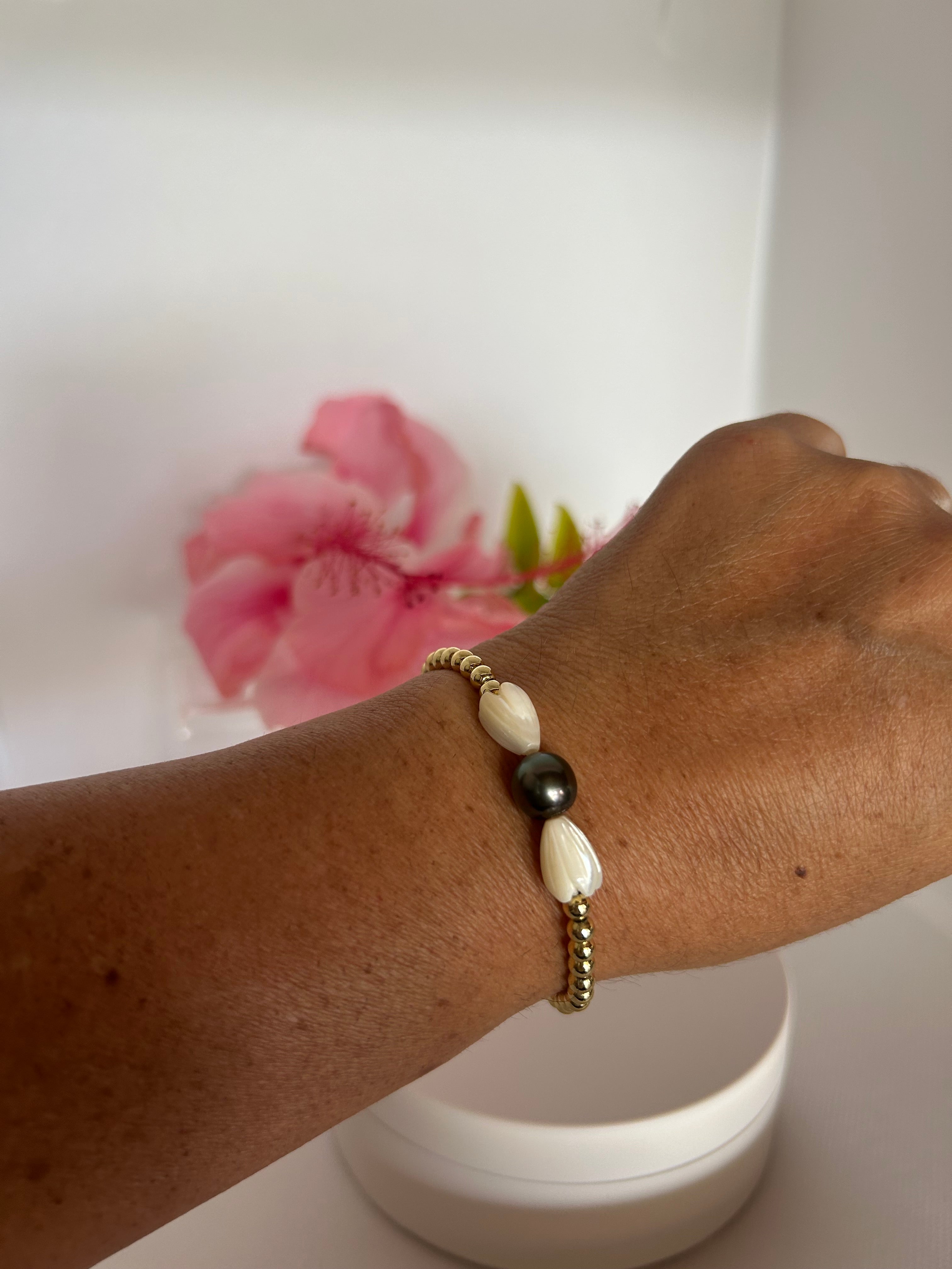 Pualani Tahitian Stretchy Bracelet